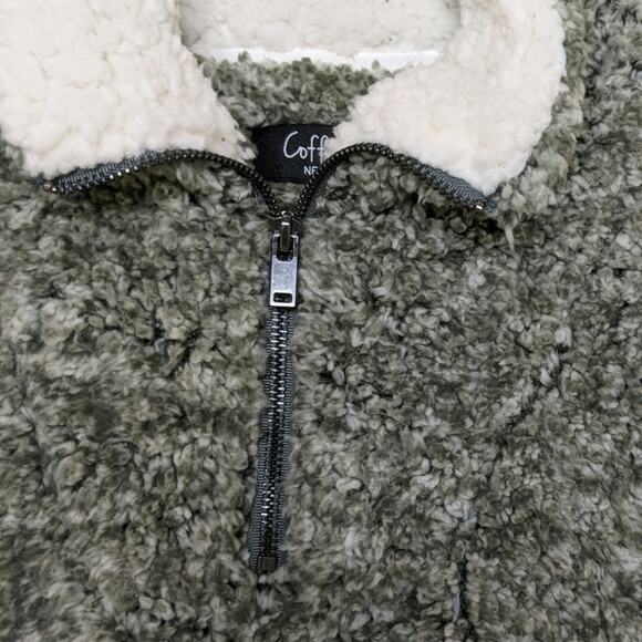 Coffee Shop Faux Fur Pullover - Size XL - NWT - Picture 3 of 7